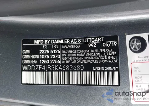 2019 Mercedes-Benz E 300 from USA, damaged, VIN WDDZF4JB3KA682680